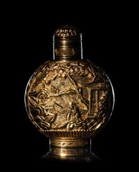 A 22K Yellow Gold Snuff Bottle