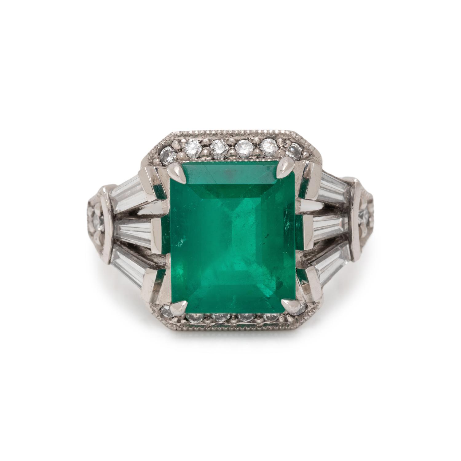 COLOMBIAN EMERALD AND DIAMOND RING