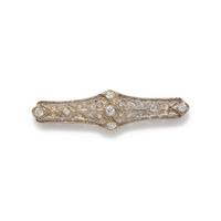 WHITE GOLD AND DIAMOND BROOCH