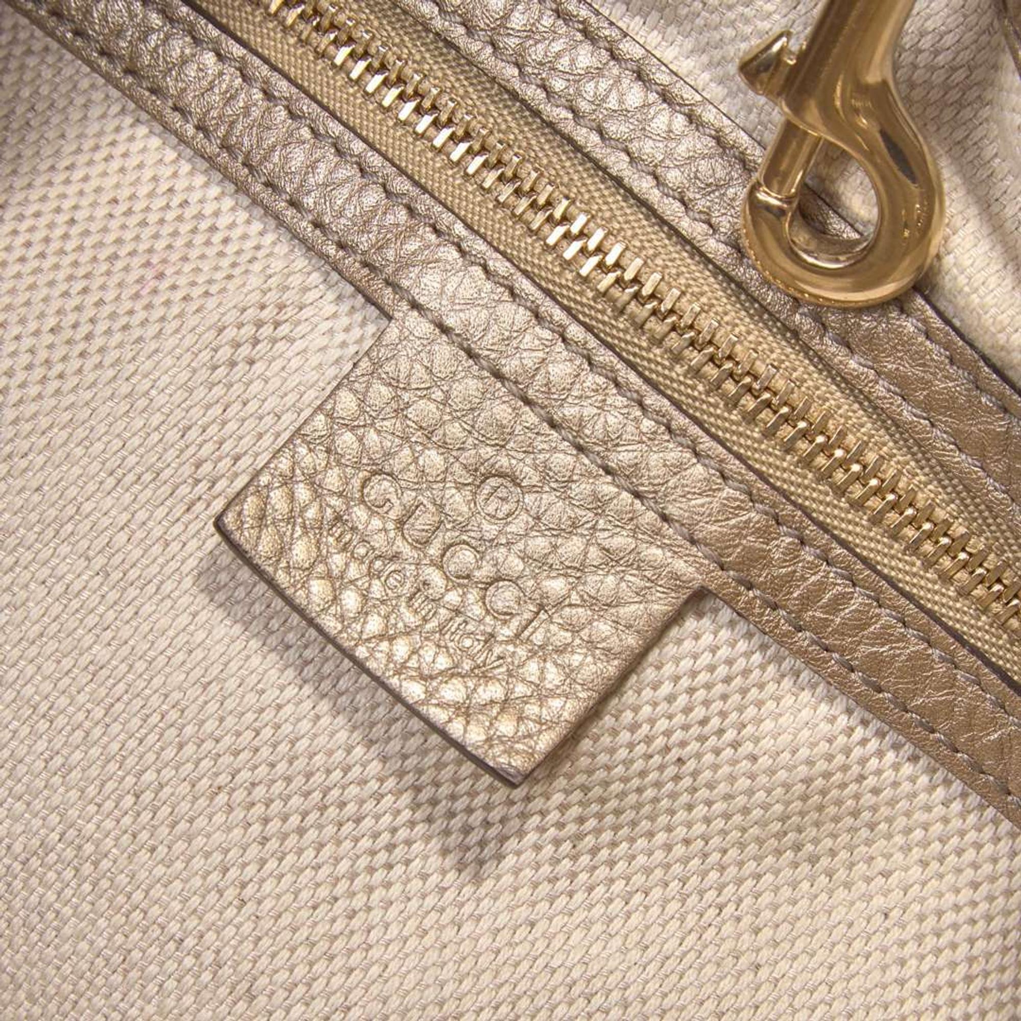 A Gold Gucci Pebbled Calfskin Soho Chain Shoulder Bag Gucci