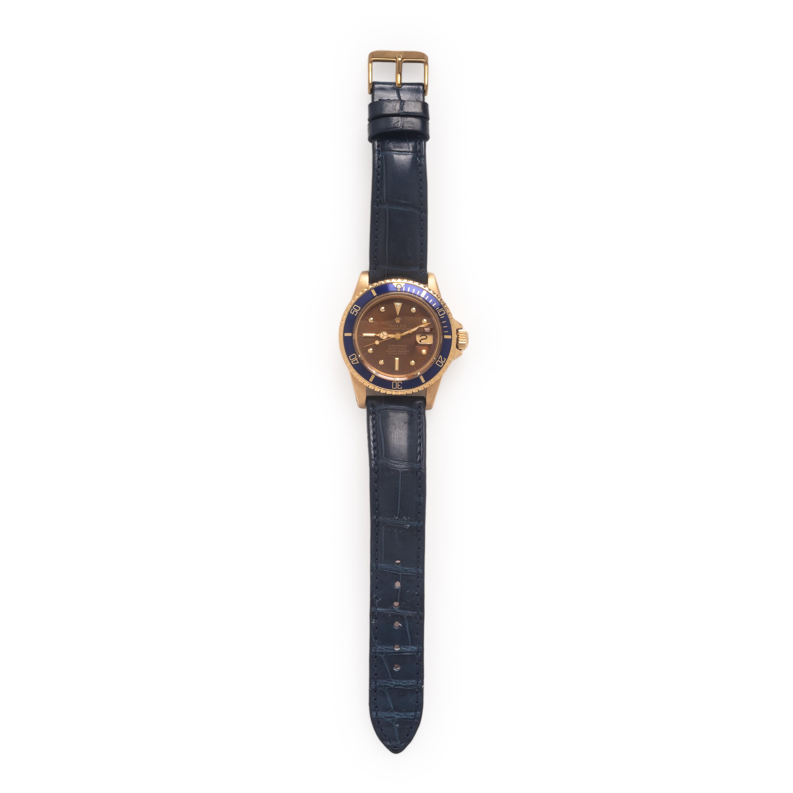Rolex, Ref. 1680/8, 18K Yellow Gold 'Submariner' Watch with charismatic 'Tropical' Dial