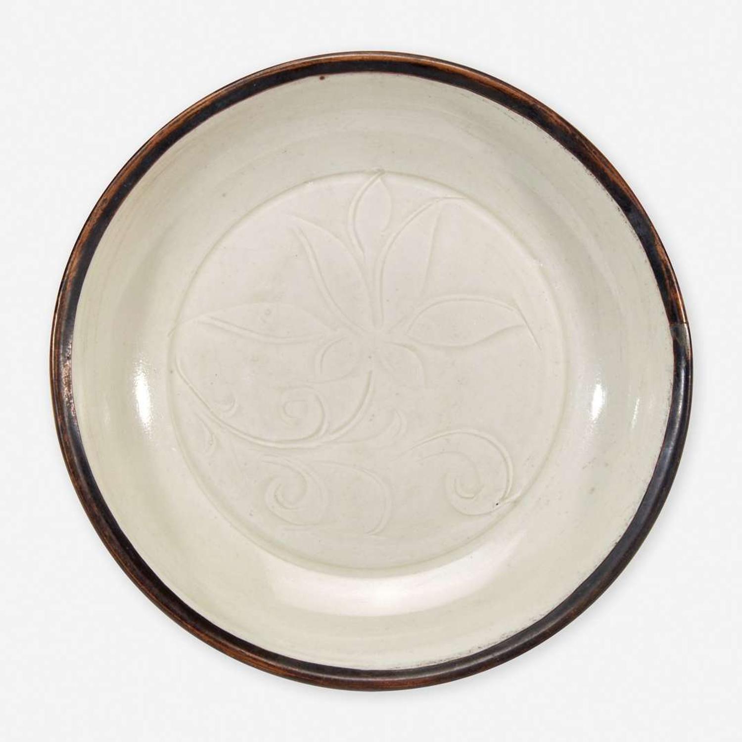 A small Chinese Dingyao incised "Lotus" dish 定窑刻划莲花小盘 Song Dynasty ?