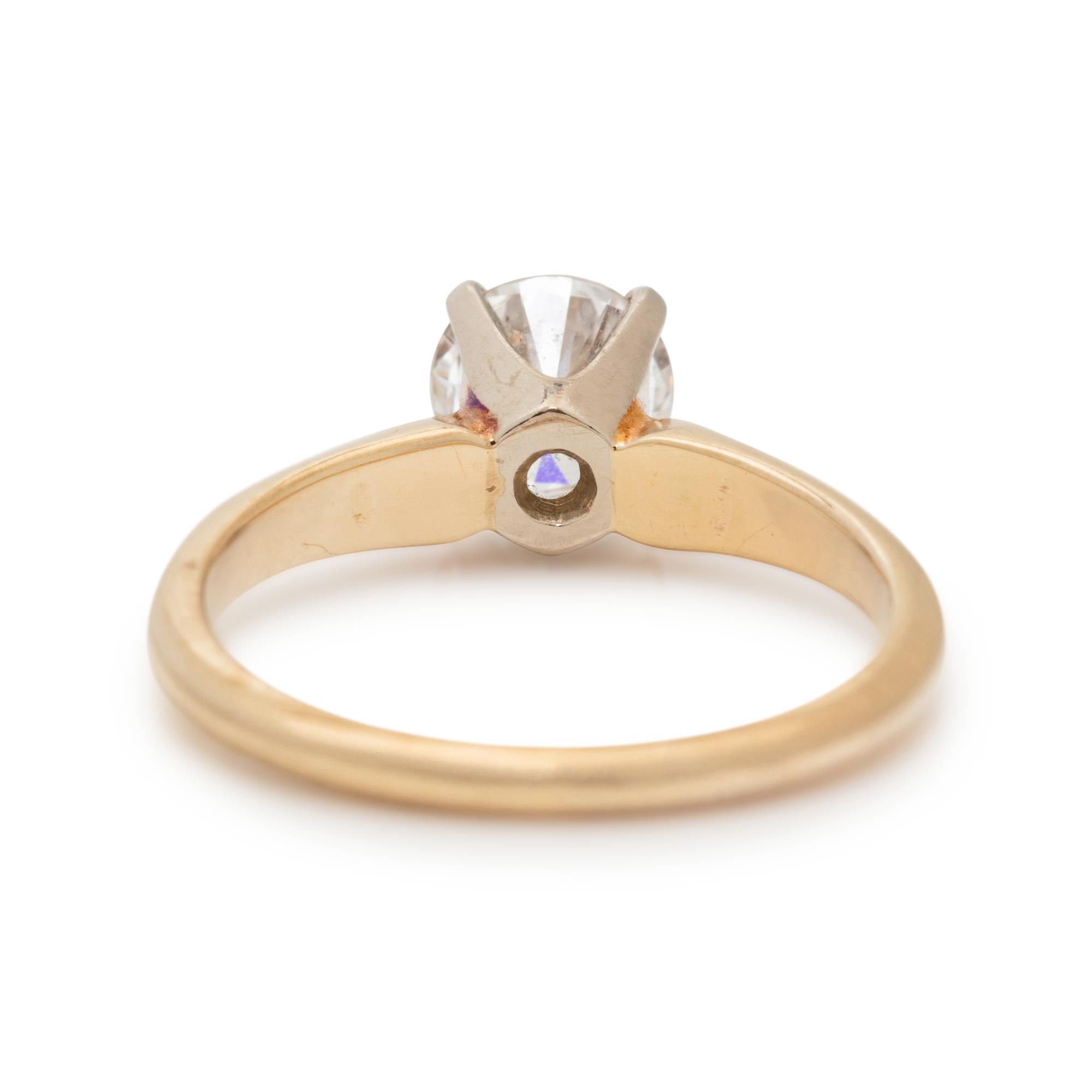 DIAMOND RING