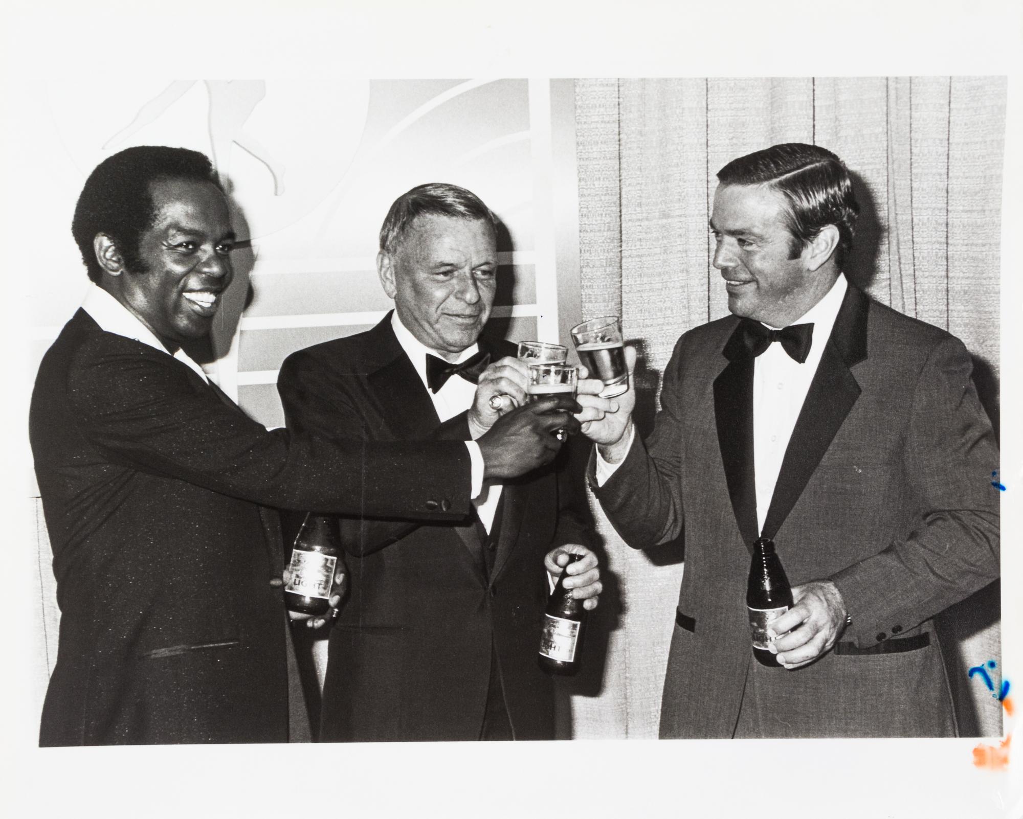 (NATIONAL ENQUIRER; SINATRA, FRANK) 10 photos, including credits to Ron Galella and Scott Downie, among others.