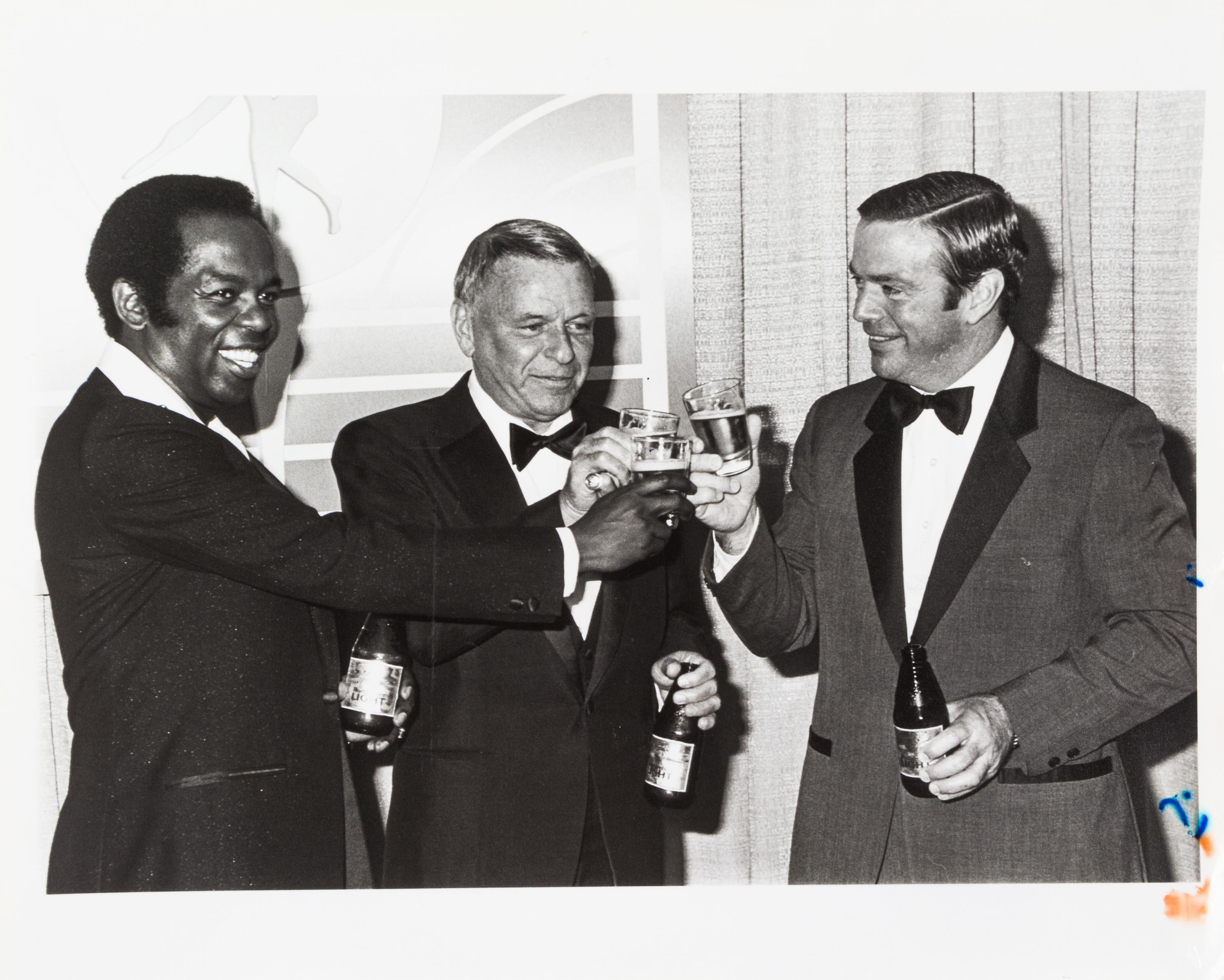 (NATIONAL ENQUIRER; SINATRA, FRANK) 10 photos, including credits to Ron Galella and Scott Downie, among others.