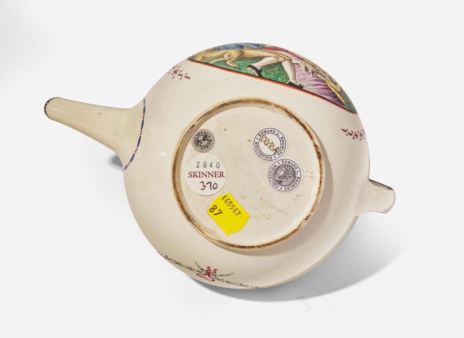 A Wedgwood Pearlware Parapet Teapot, UK, circa 1790-5