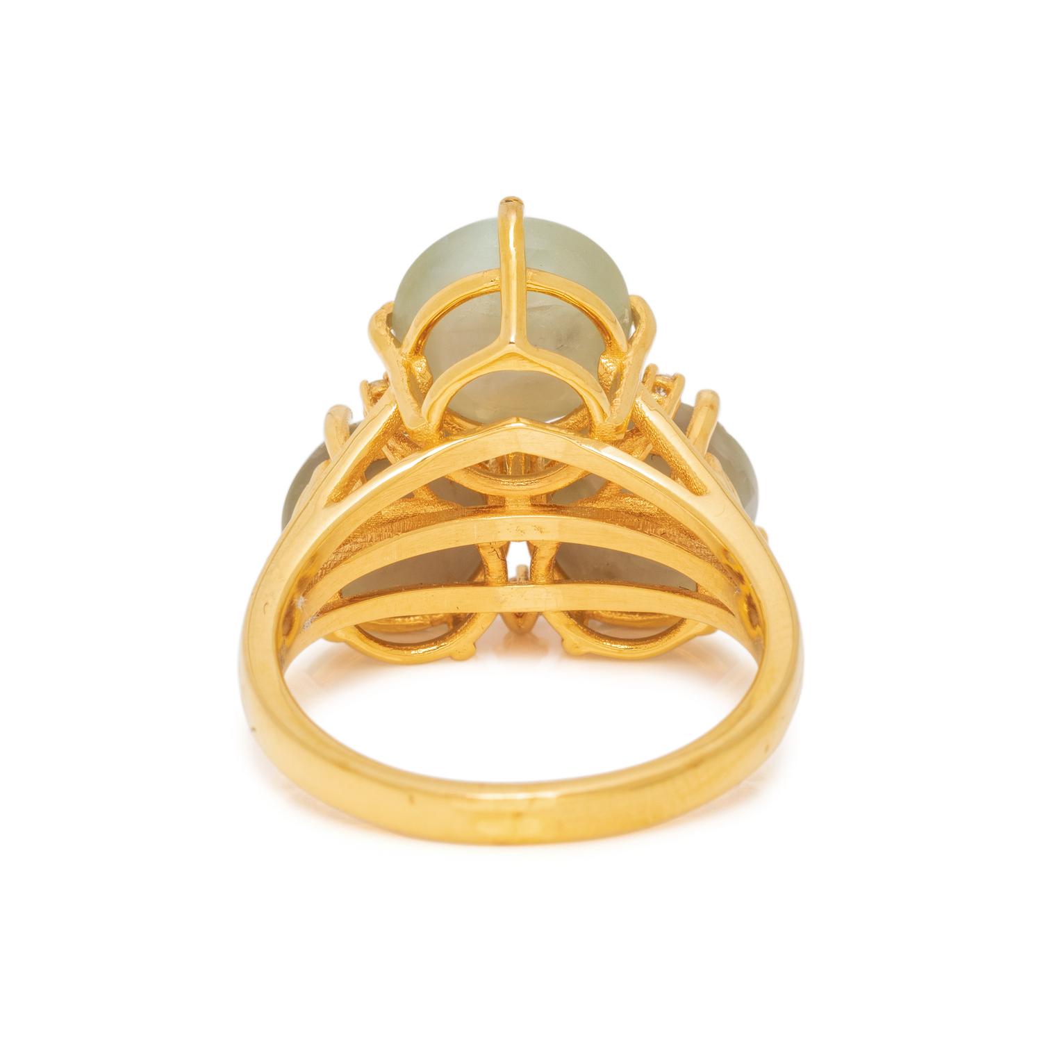 CAT'S EYE CHRYSOBERYL AND DIAMOND RING