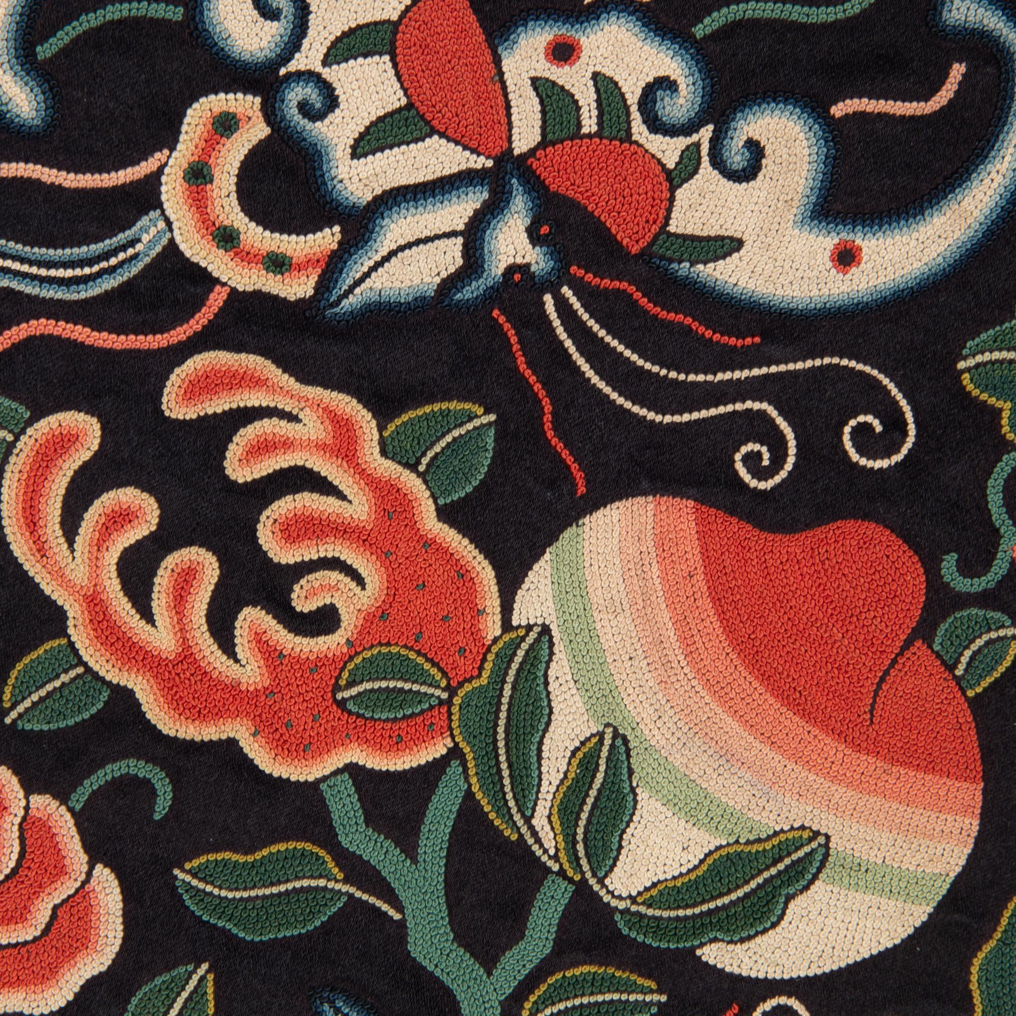 Five Chinese Embroidered Rank Badges and Roundels, 20th Century 近代 綉片及補子五幅