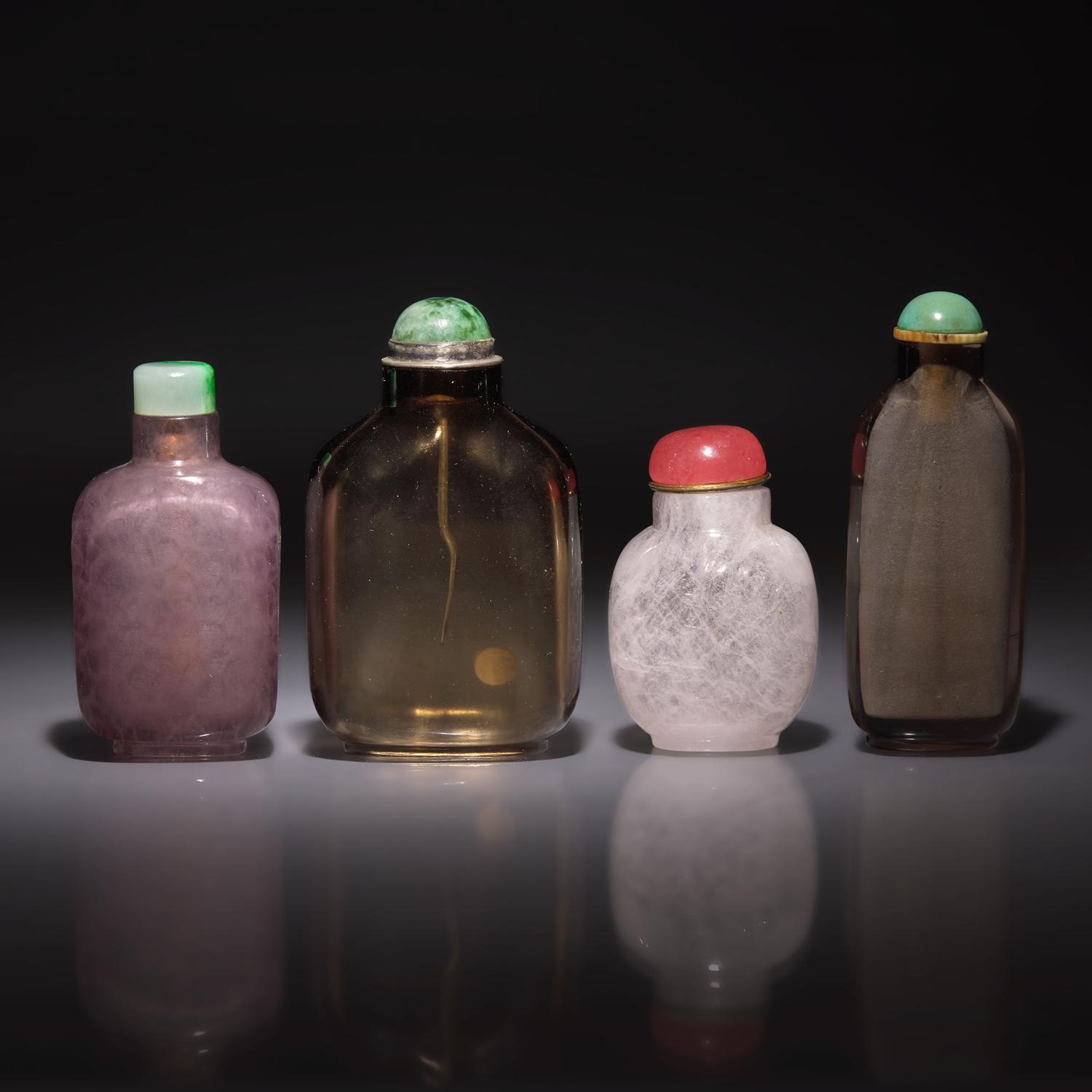 Four Chinese Quartz and Amethyst Snuff Bottles, 19th-20th Century — 晚清-民國 水晶鼻烟壺四支
