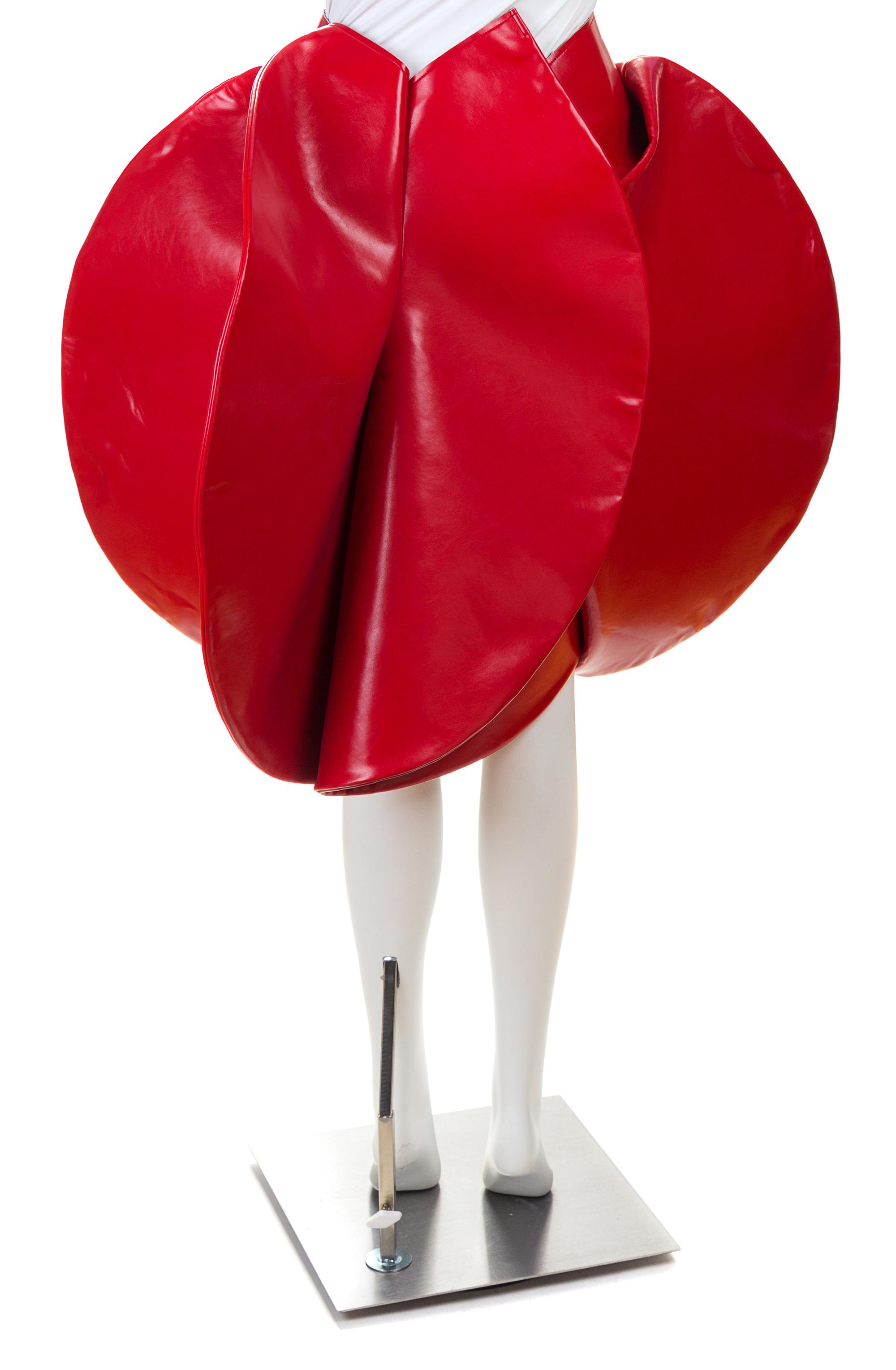 A Juyna Wantanabe Red Vinyl Skirt, Size S.