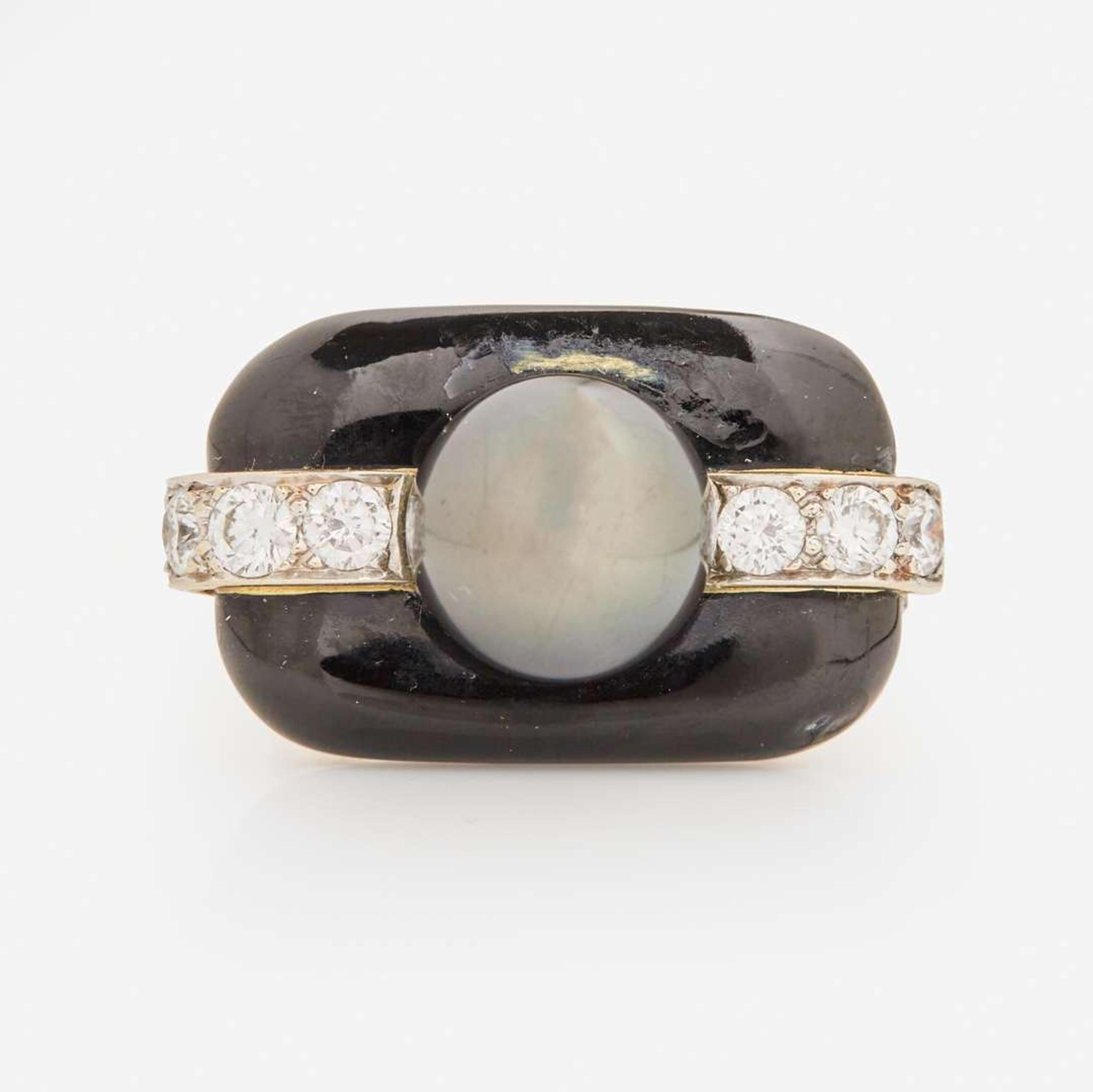 An 18K Yellow Gold, Black Pearl, and Diamond Ring