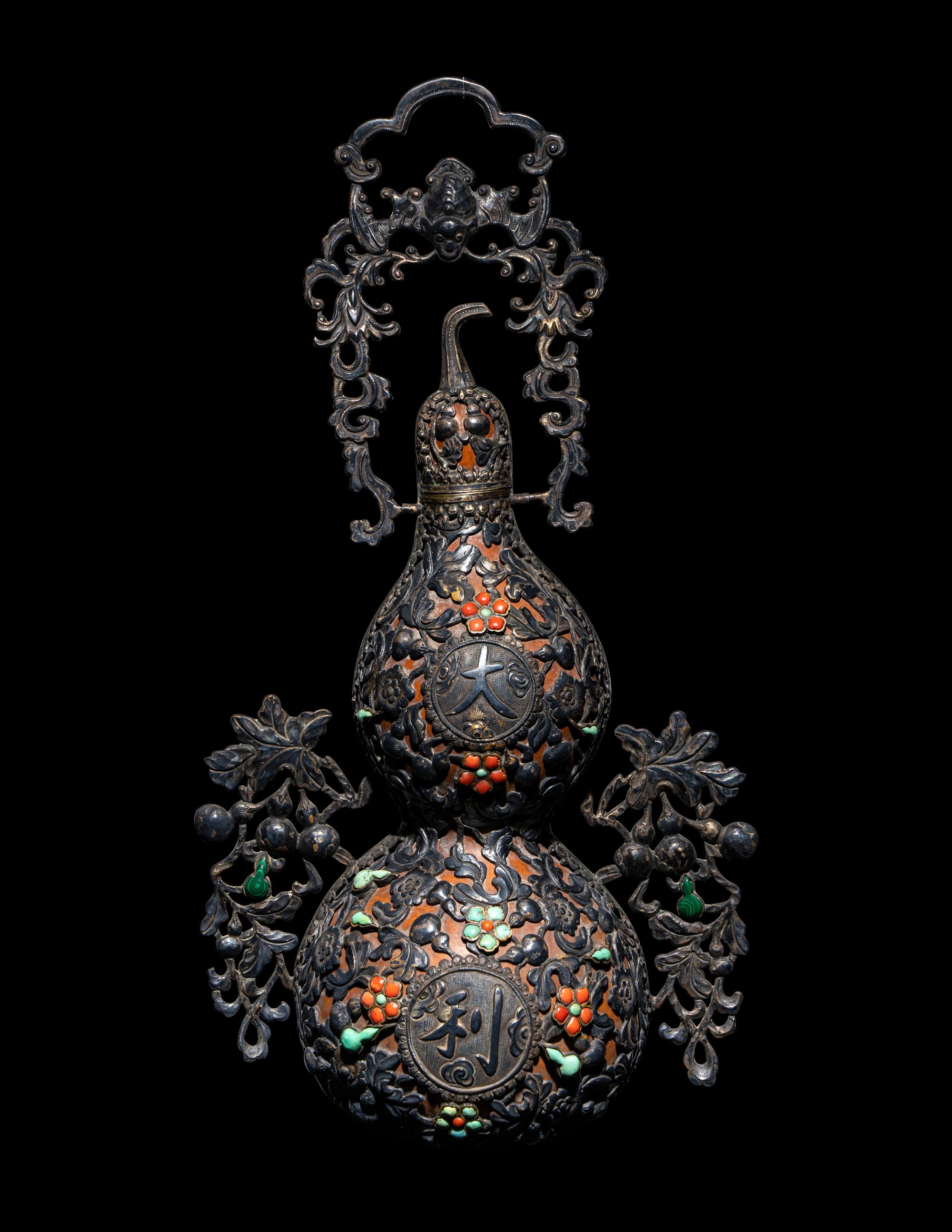 A Hardstone Embellished Silver Mounted Gourd Wall Vase