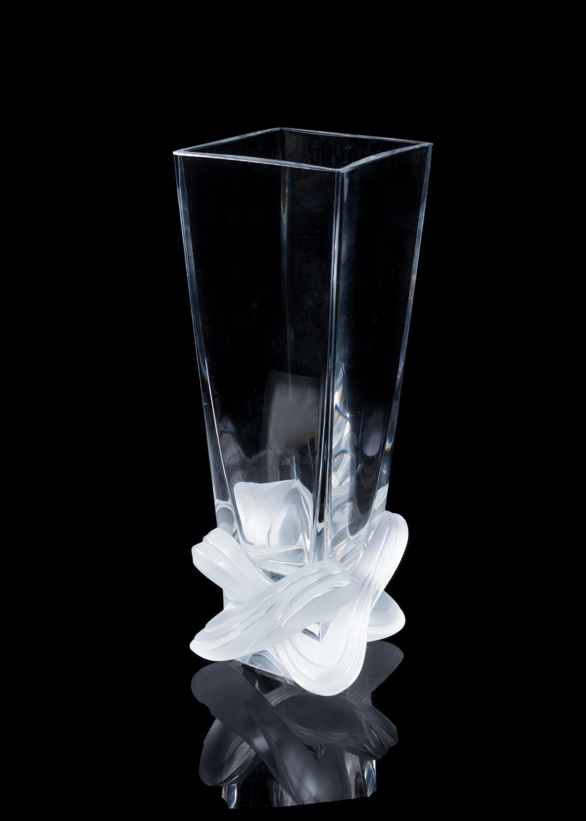 Lucca Vase
