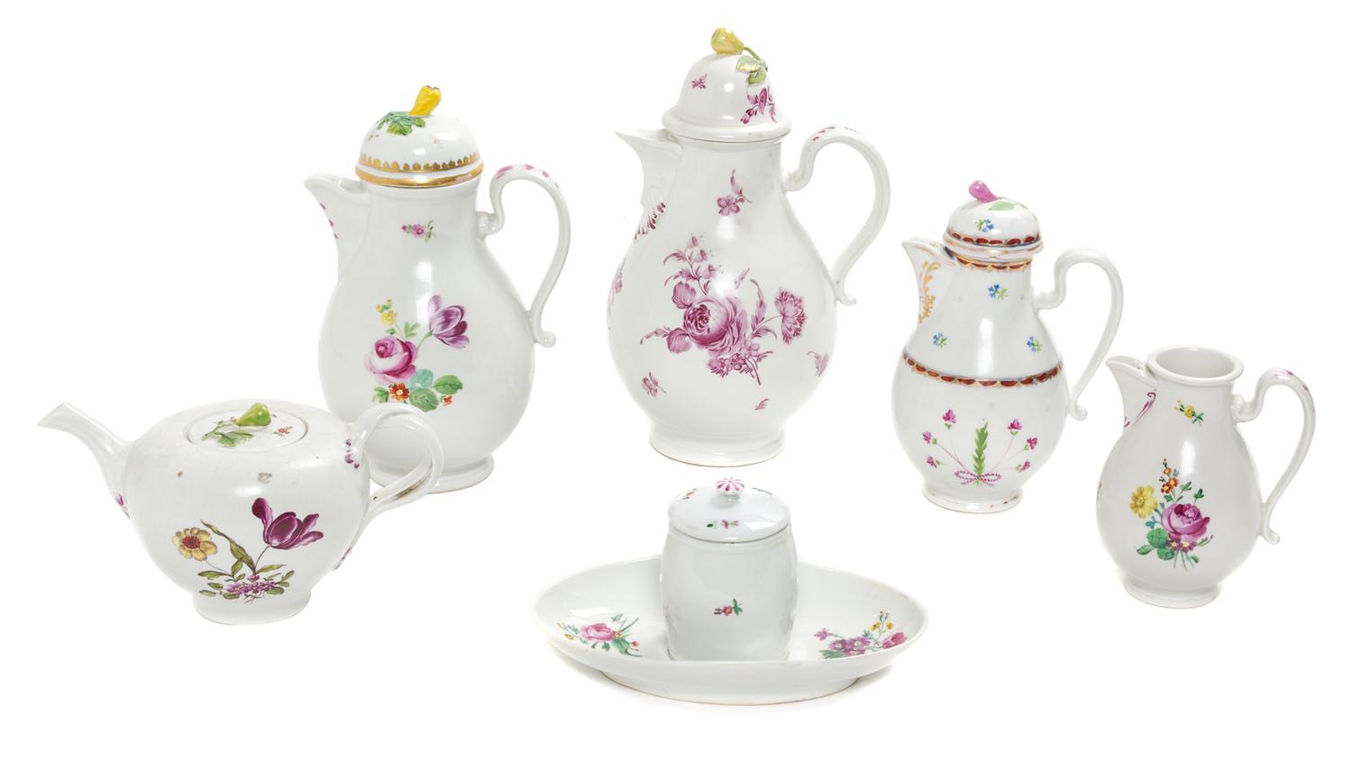 A Group of Vienna Porcelain Articles Height of tallest 10 1/4 inches. — 18TH CENTURY