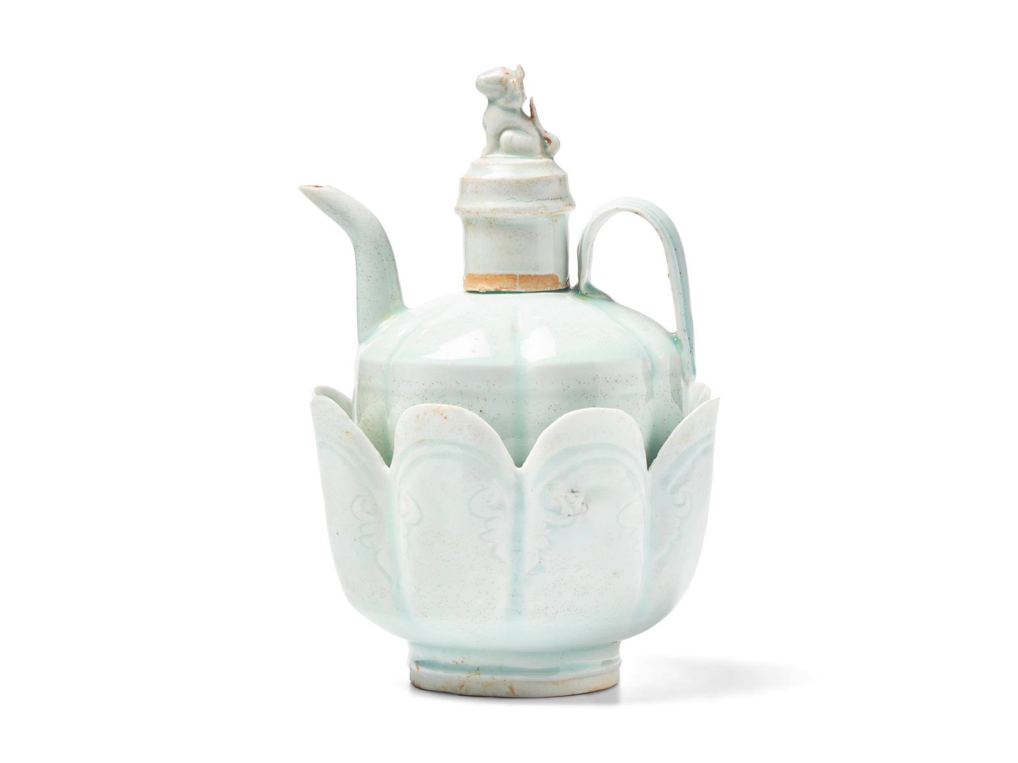 A Chinese Qingbai Glazed Wine Ewer and Warming Bowl