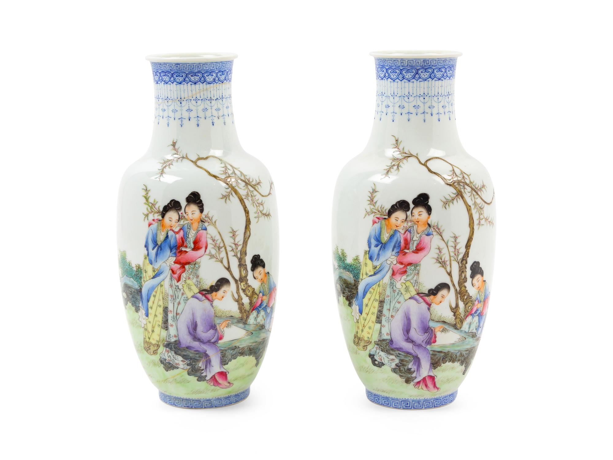 A Pair of Chinese Famille Rose Porcelain Vases