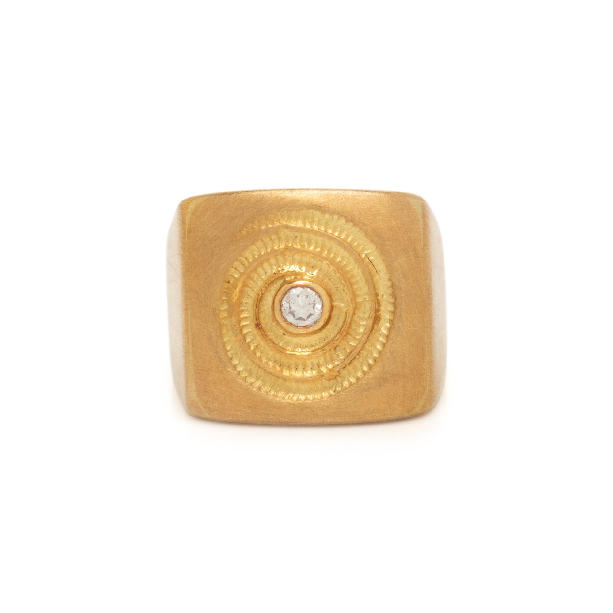 YELLOW GOLD AND DIAMOND RING
