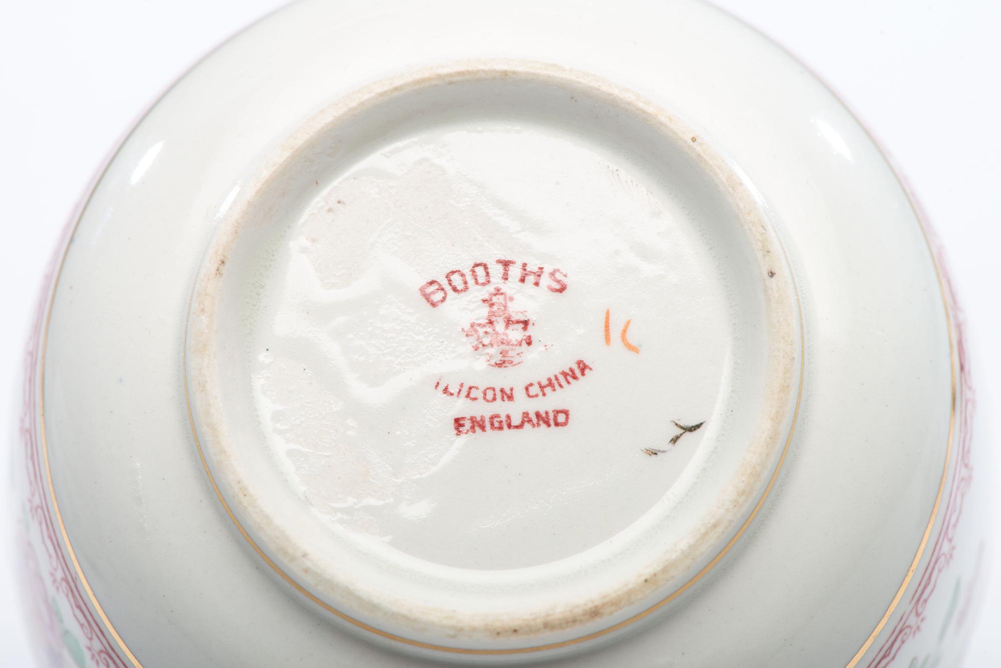 A Mixed Collection of Chinese Export Famille Rose and Rose Mandarin Porcelain Articles