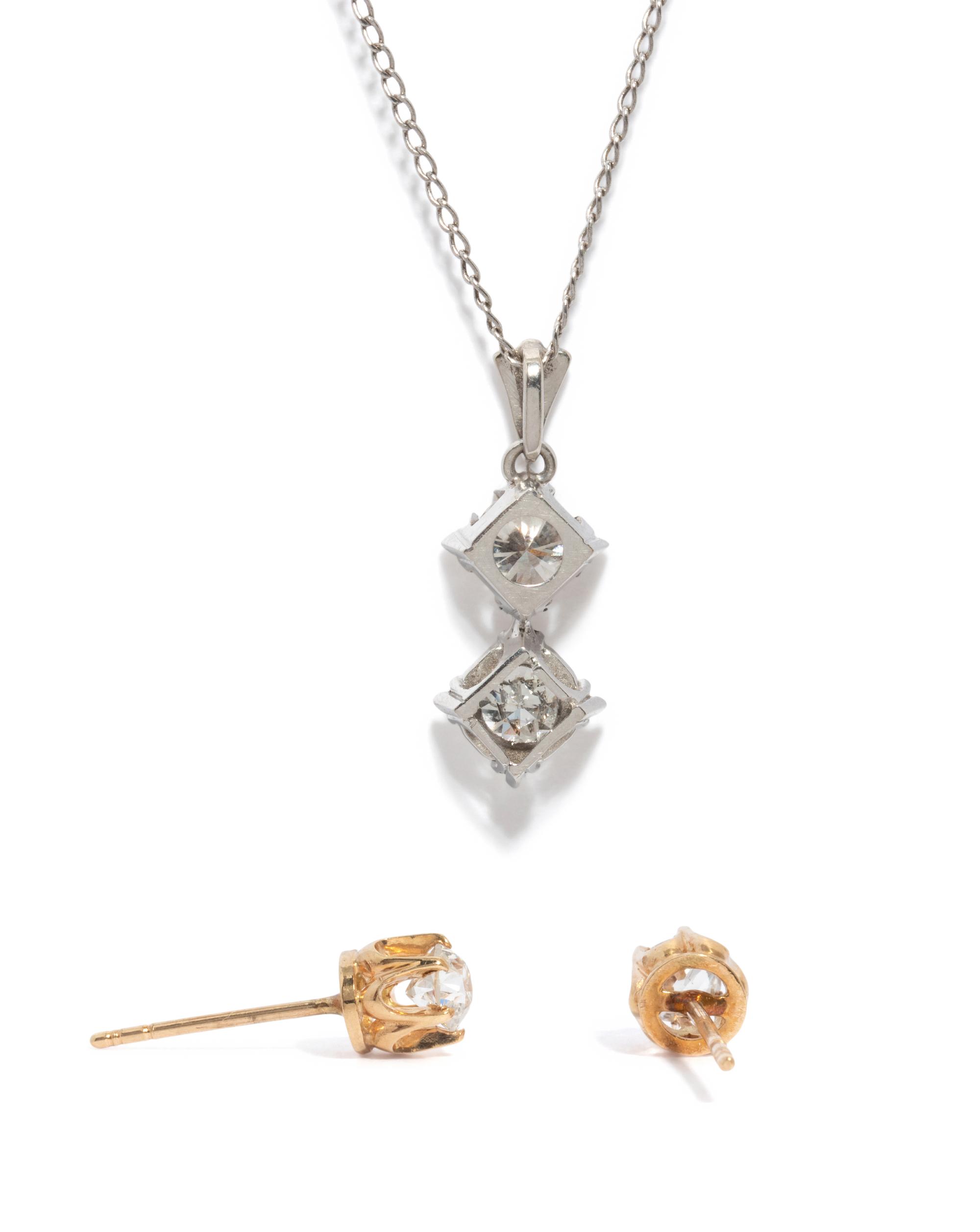 DIAMOND PENDANT NECKLACE AND DIAMOND STUDS
