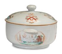 Twelve Chinese Export Pole Family Armorial Porcelain Articles