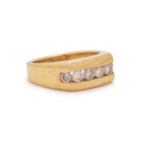 YELLOW GOLD AND DIAMOND RING