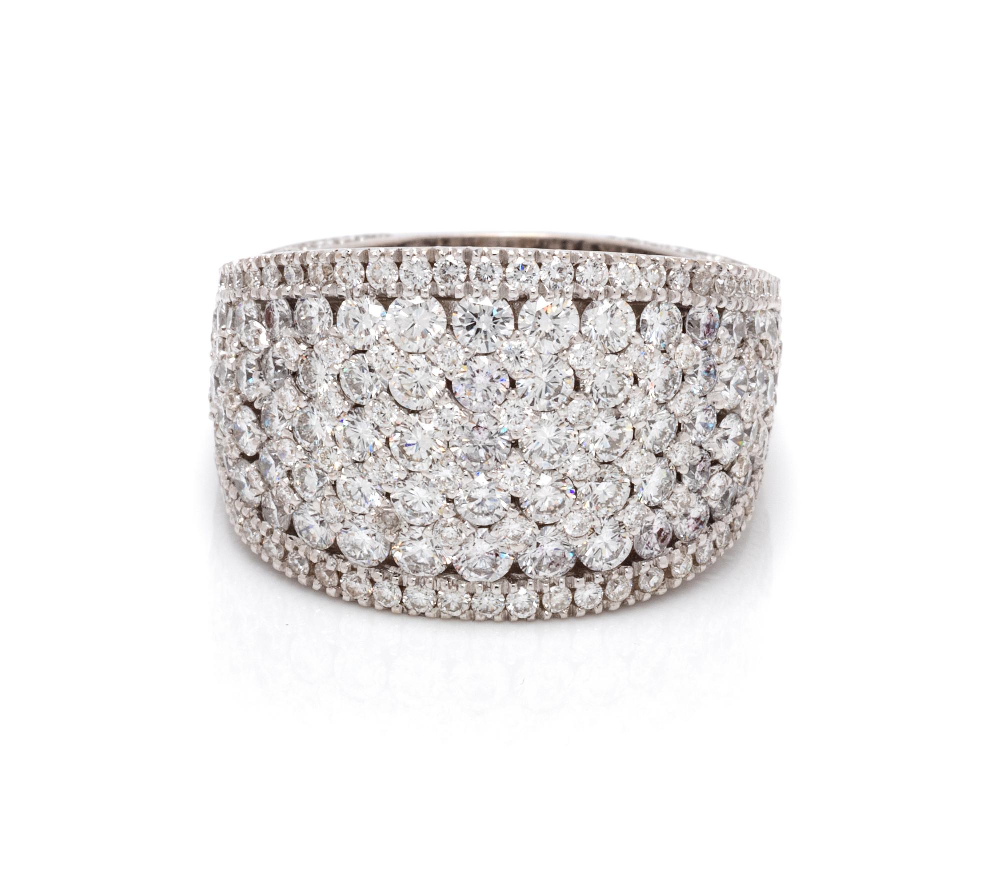 An 18 Karat White Gold and Diamond Ring, 16.30 dwts.