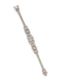 ART DECO, DIAMOND AND PLATINUM BRACELET