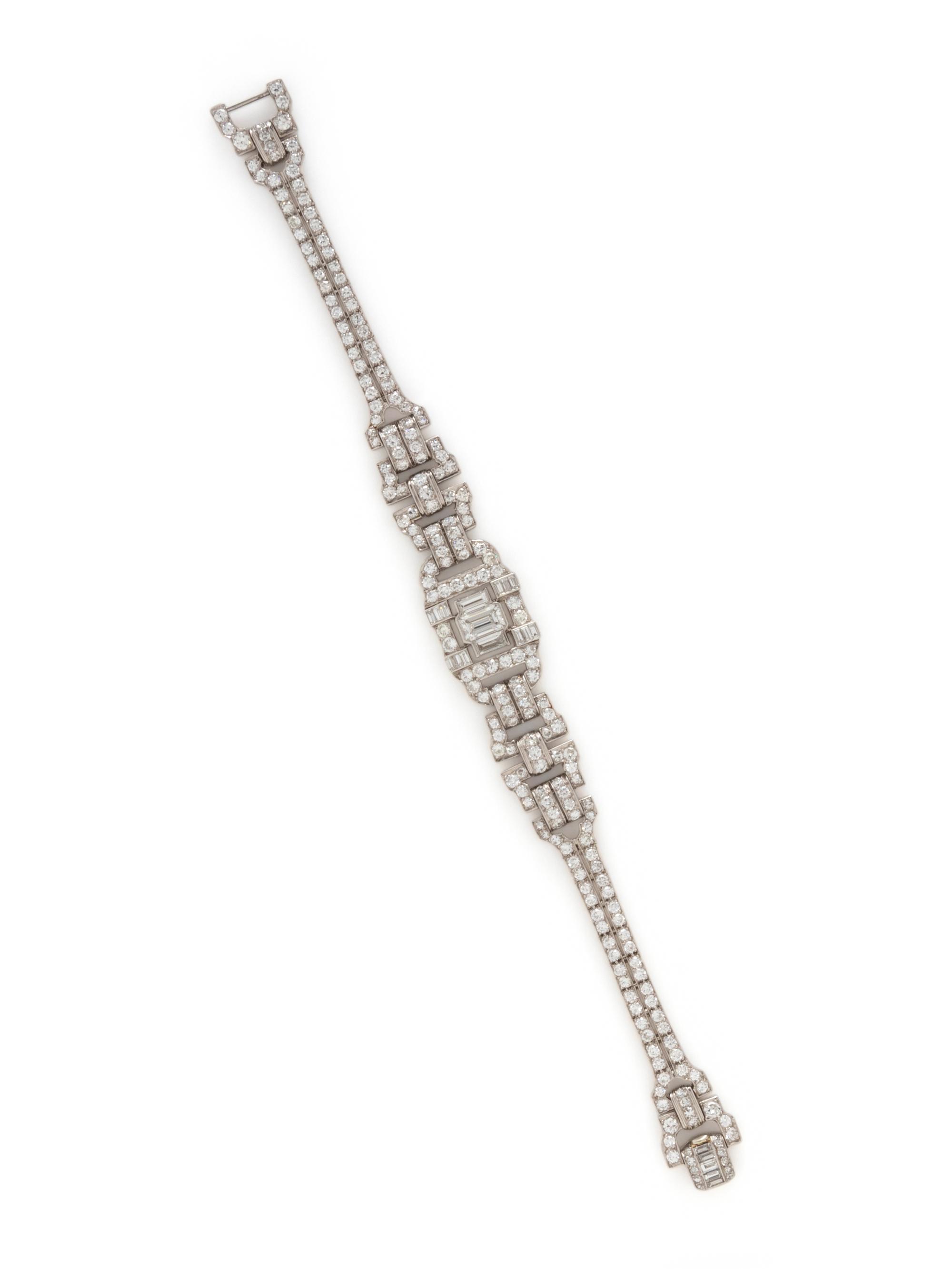 ART DECO, DIAMOND AND PLATINUM BRACELET
