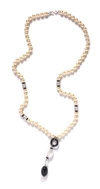 A Kenneth Jay Lane Faux Pearl Necklace,