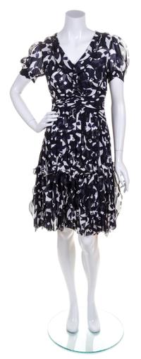 An Oscar de la Renta Black and Cream Silk Dress, Size: 6.