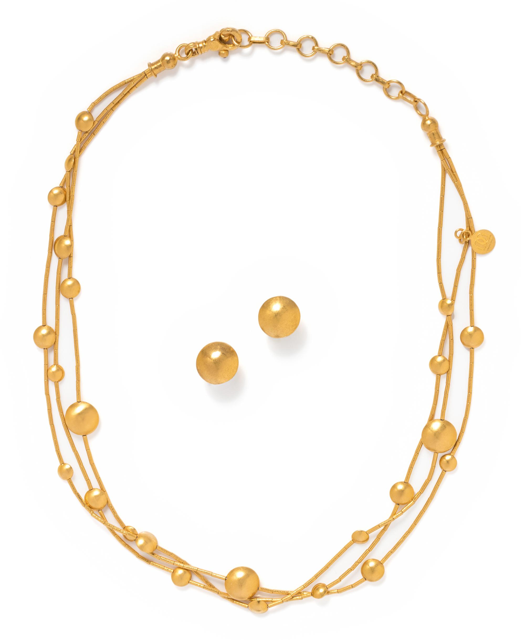GURHAN, HIGH KARAT GOLD SET