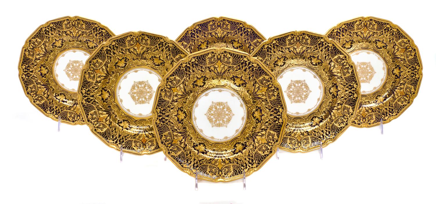 A Set of Twelve Royal Doulton Porcelain Service Plates, 1902-1922, Diameter 10 1/4 inches. — 1902-1922,