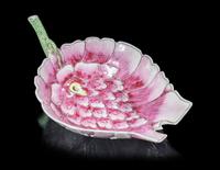 A Chinese Famille Rose Porcelain 'Lotus' Cup