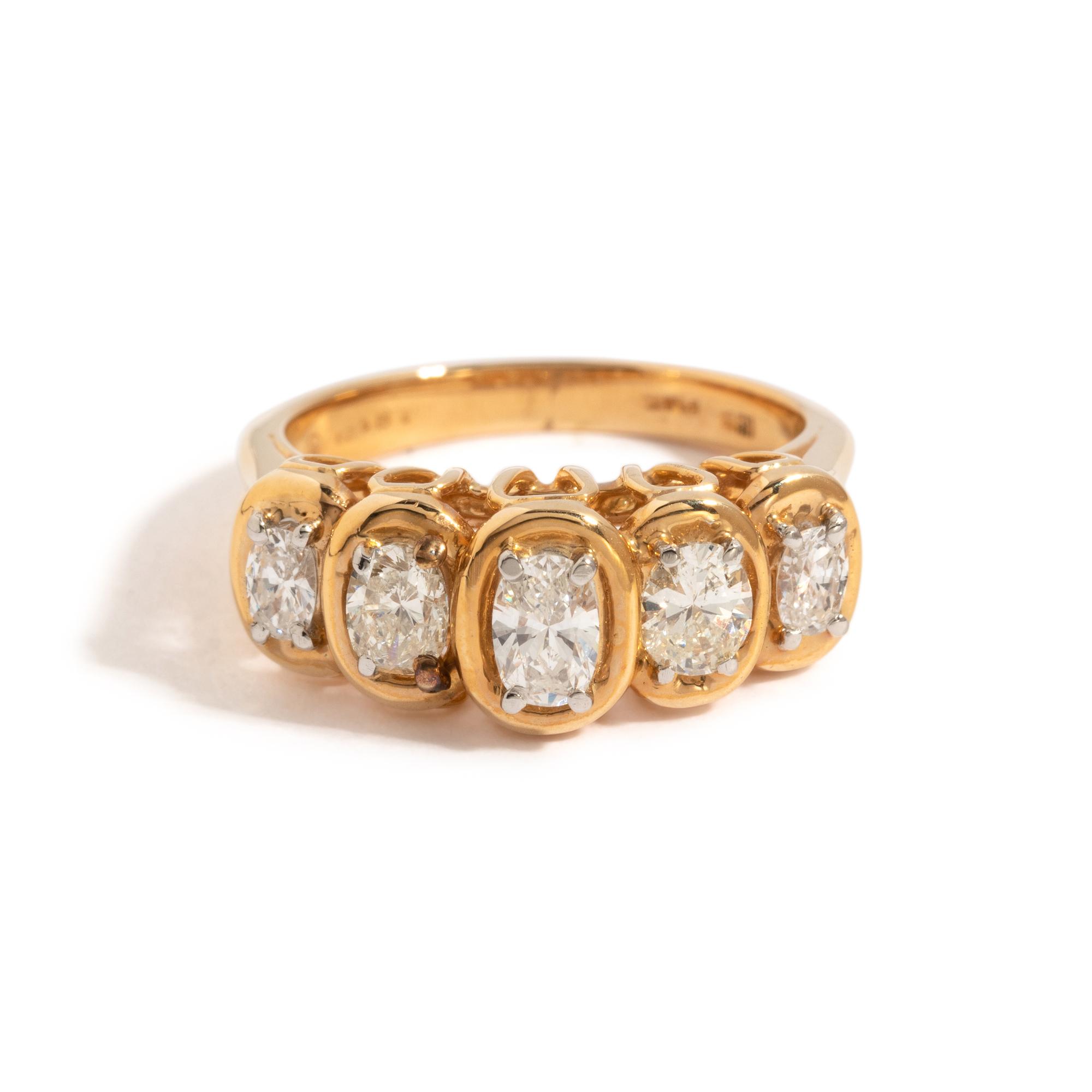 OSCAR HEYMAN, YELLOW GOLD AND DIAMOND RING