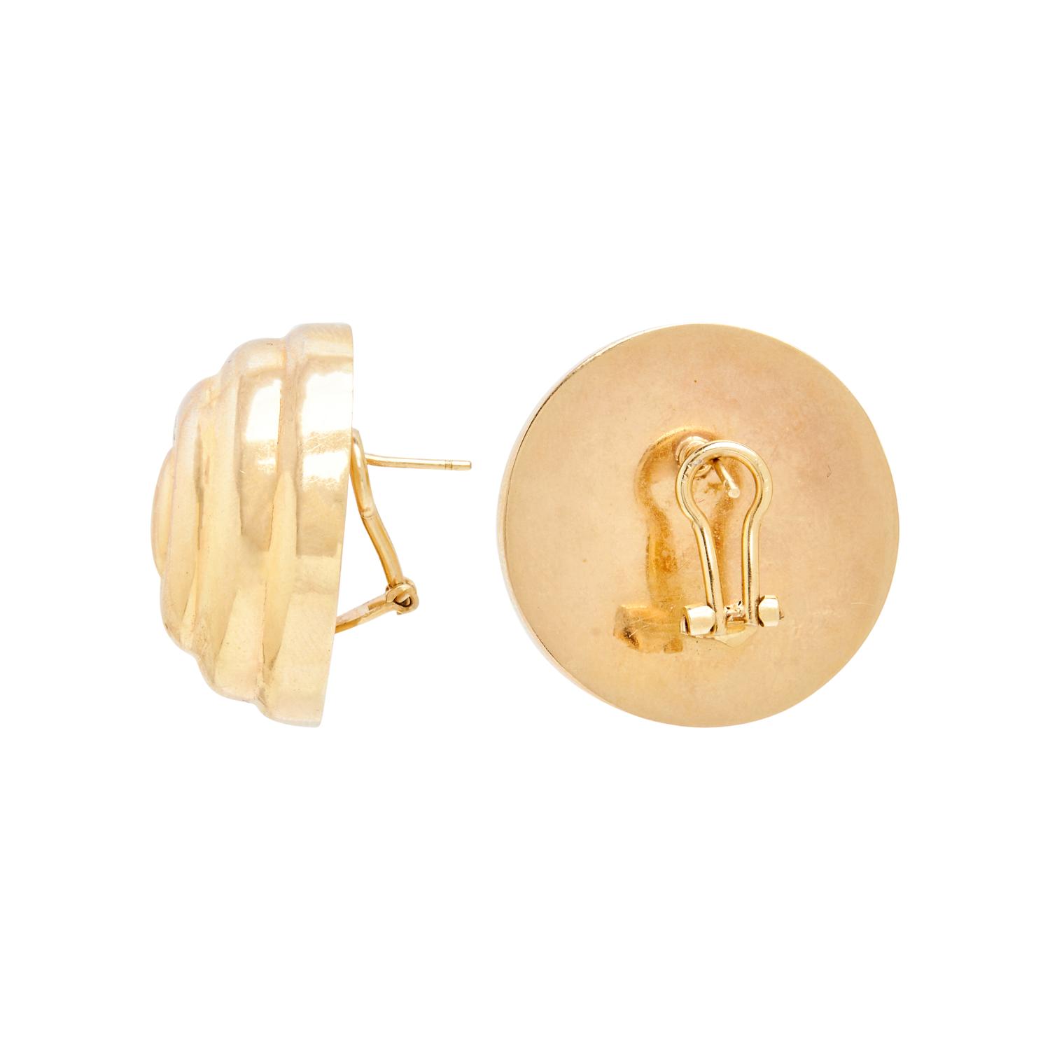 TWO PAIRS OF YELLOW GOLD EARRINGS