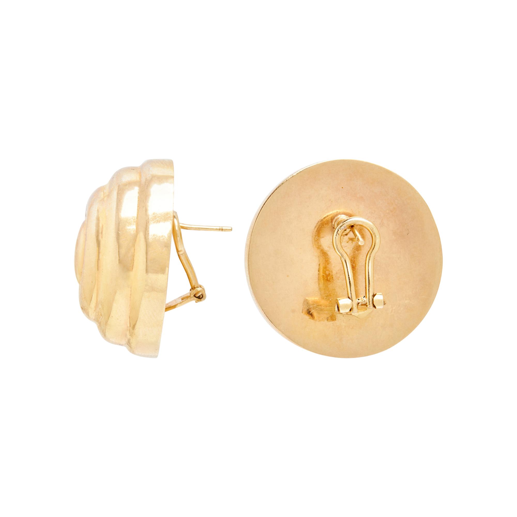 TWO PAIRS OF YELLOW GOLD EARRINGS