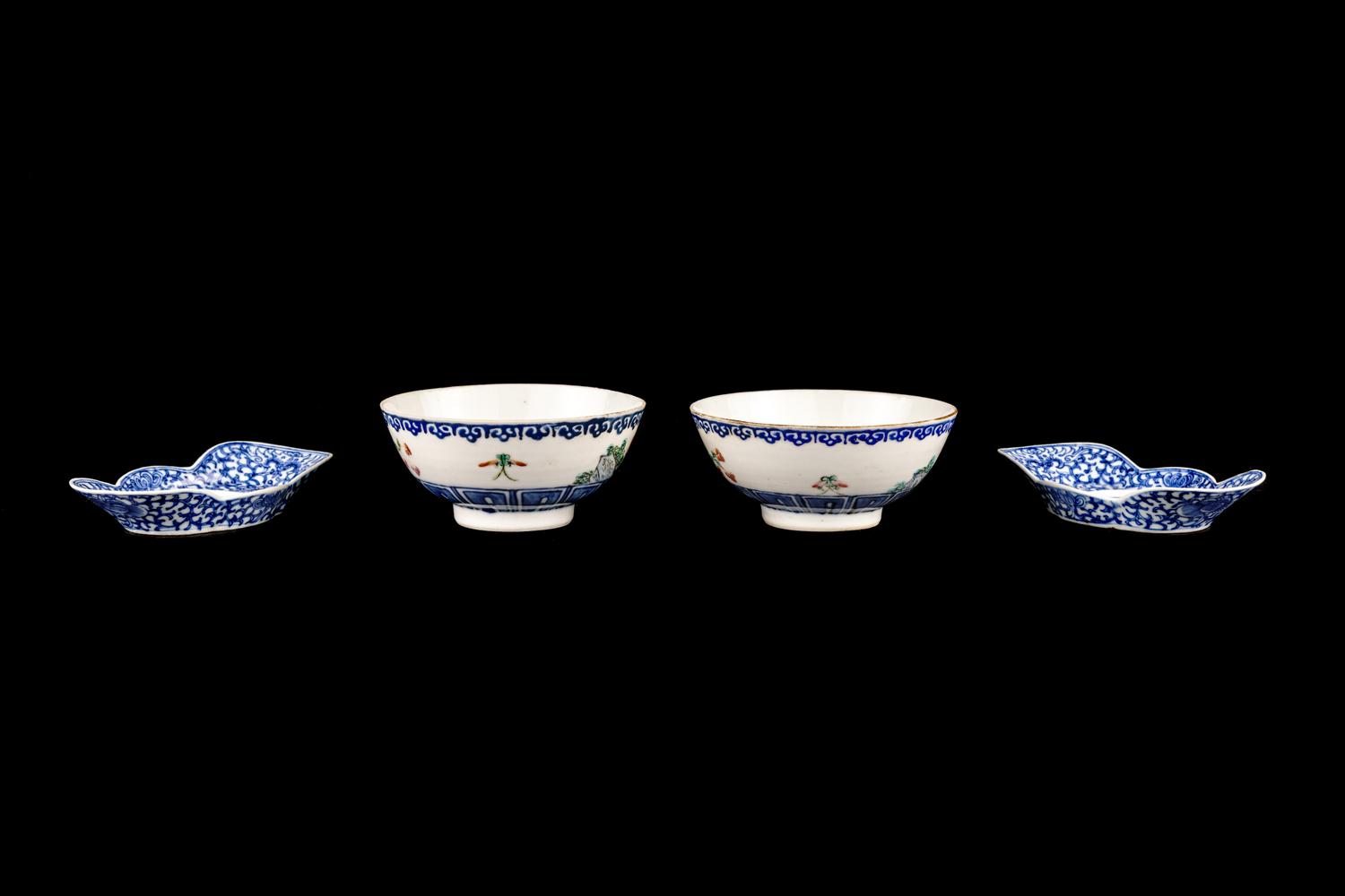 Two Pairs of Chinese Porcelain Wares
