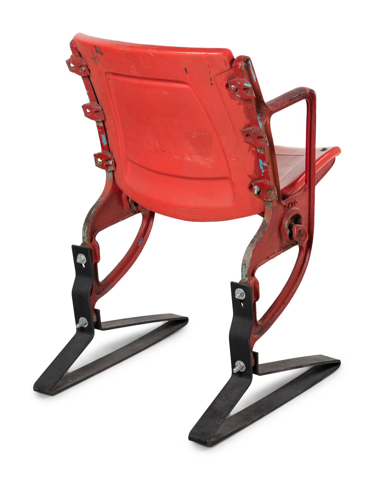 A Tom Glavine Signed Autograph Original Fulton County Stadium Seat Chair