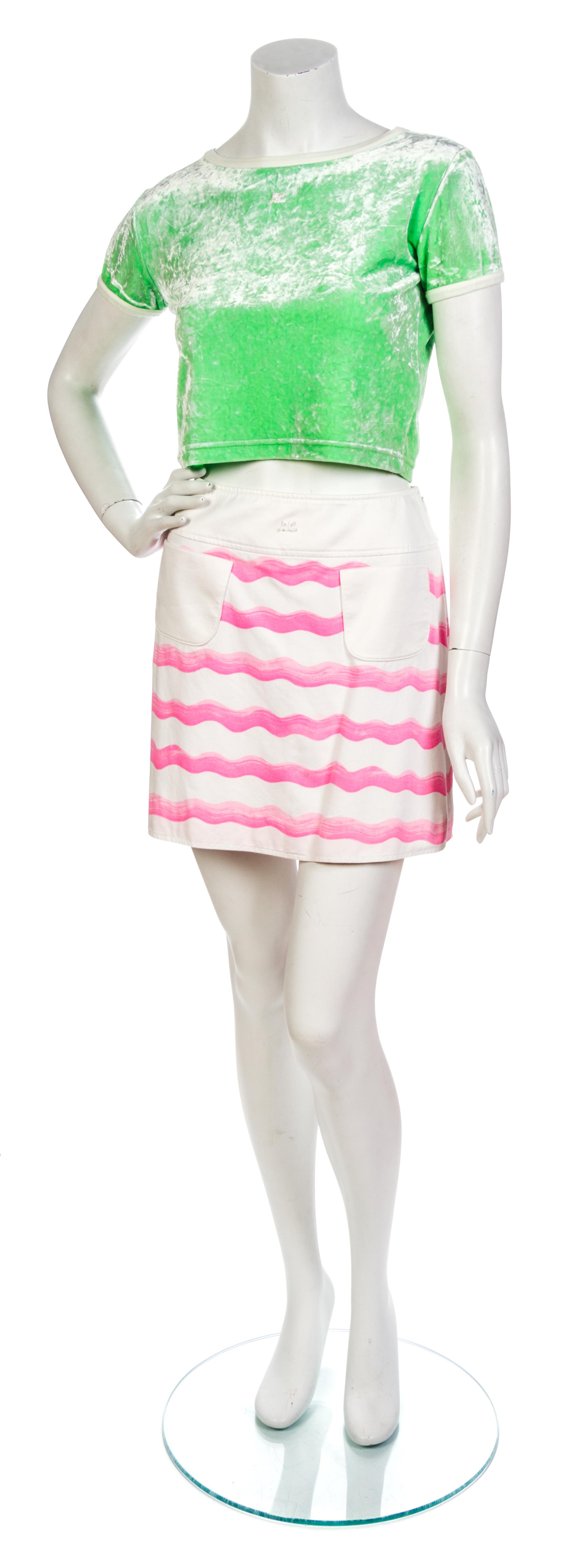 A Group of Courreges Separates,