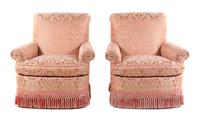 A Suite of Custom Upholstered Furniture Height of club chair 35 inches. — 20TH CENTURY