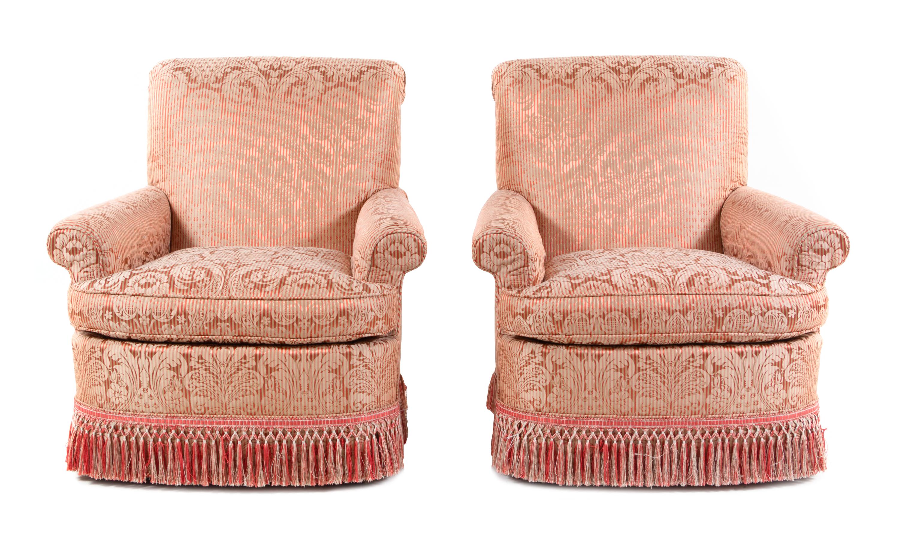 A Suite of Custom Upholstered Furniture Height of club chair 35 inches. — 20TH CENTURY