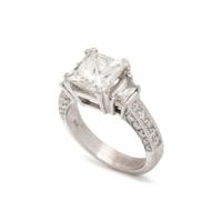 DIAMOND RING