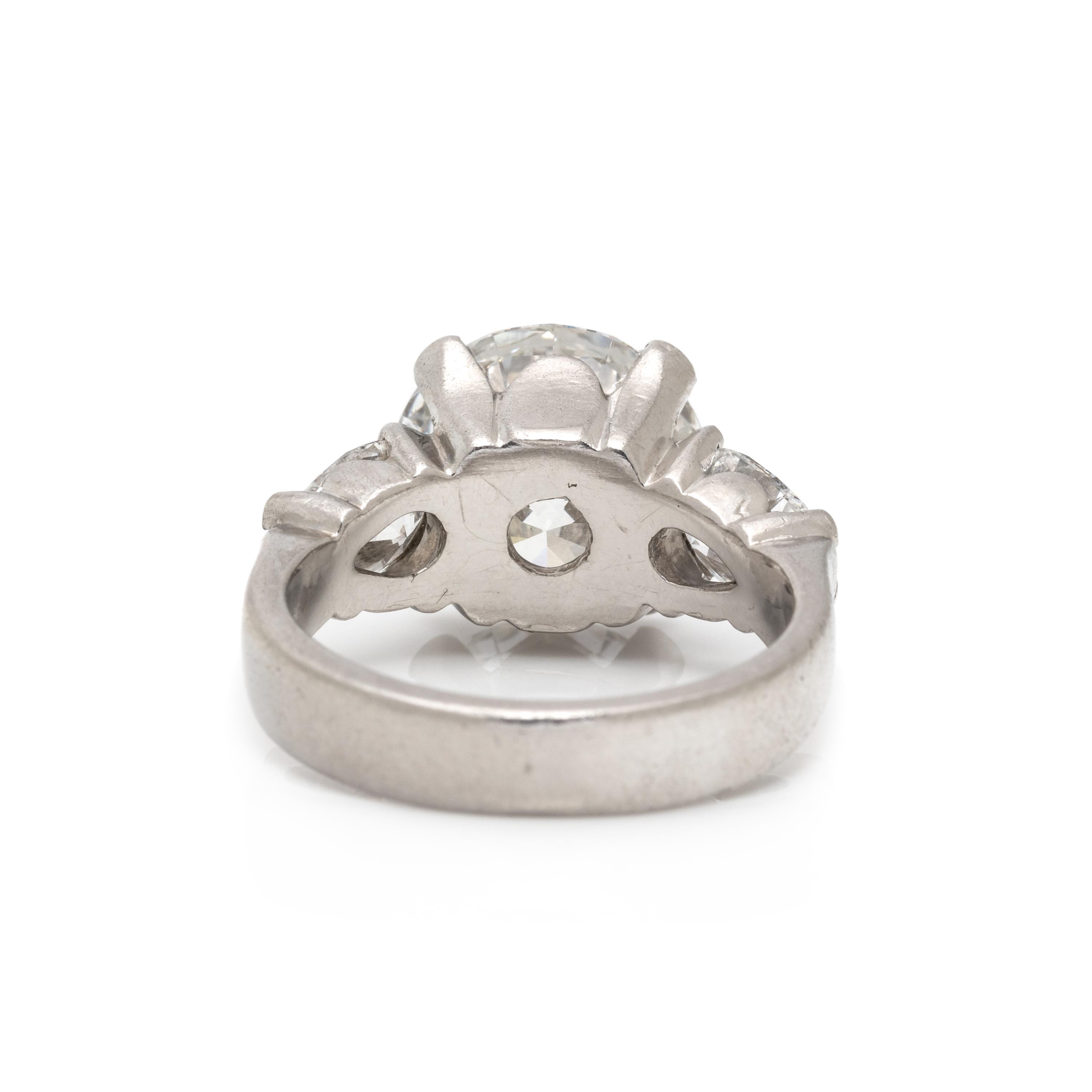 DIAMOND RING