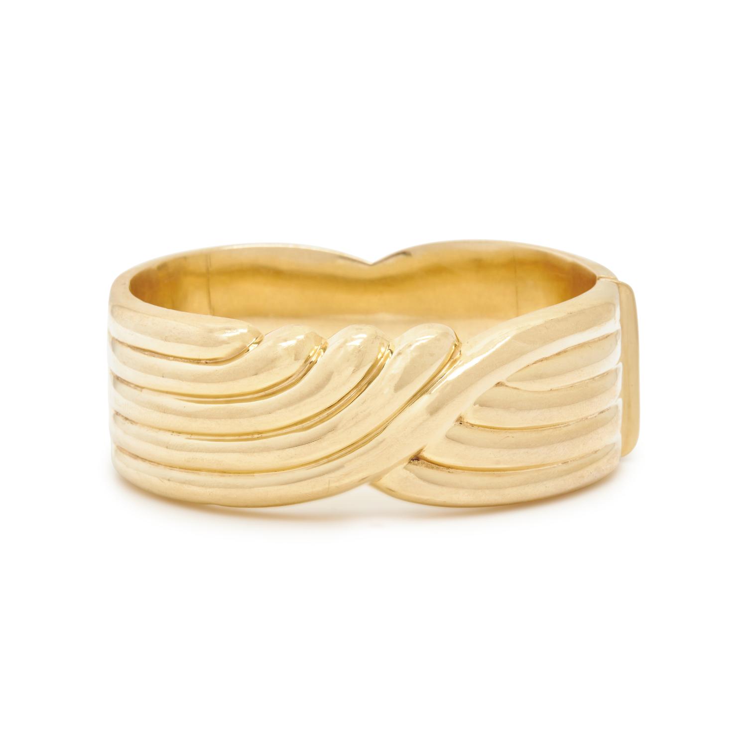 YELLOW GOLD BANGLE BRACELET AND EARRINGS