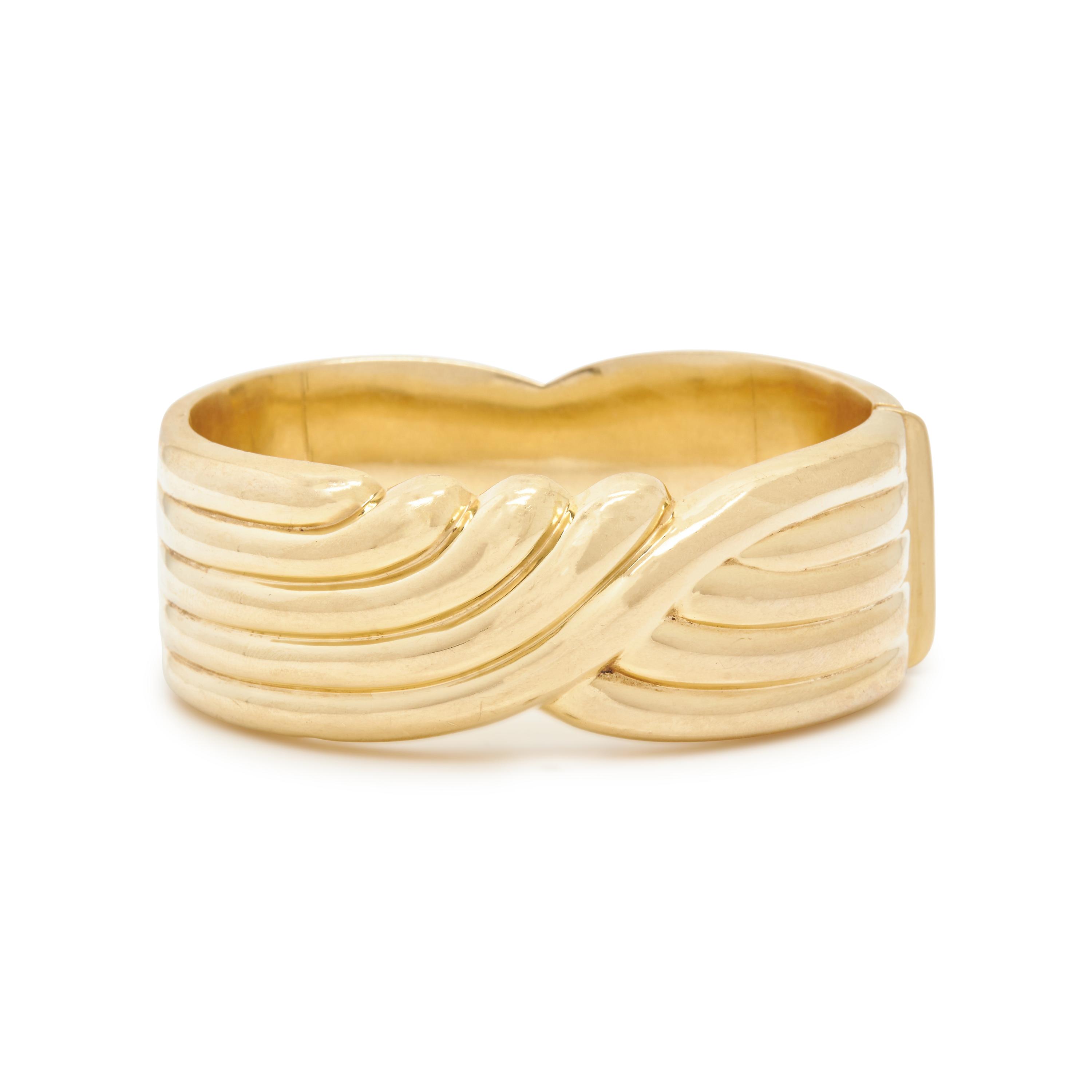YELLOW GOLD BANGLE BRACELET AND EARRINGS