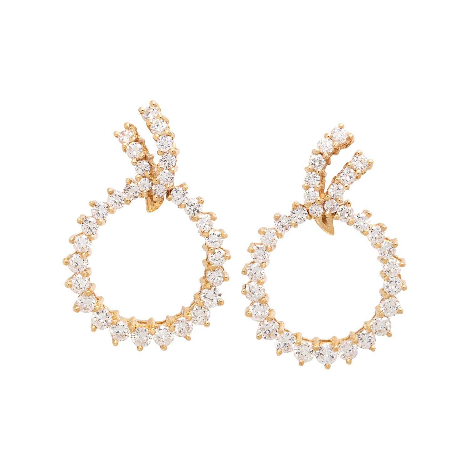 YELLOW GOLD AND DIAMOND EARCLIPS