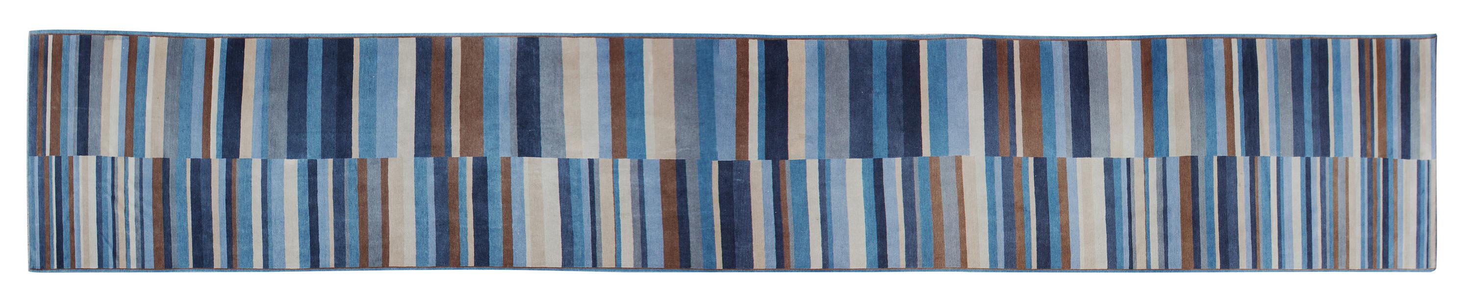 A Contemporary Wool Rug 5 feet 1/4 inches x 30 feet 2 1/2 inches. — 20TH CENTURY