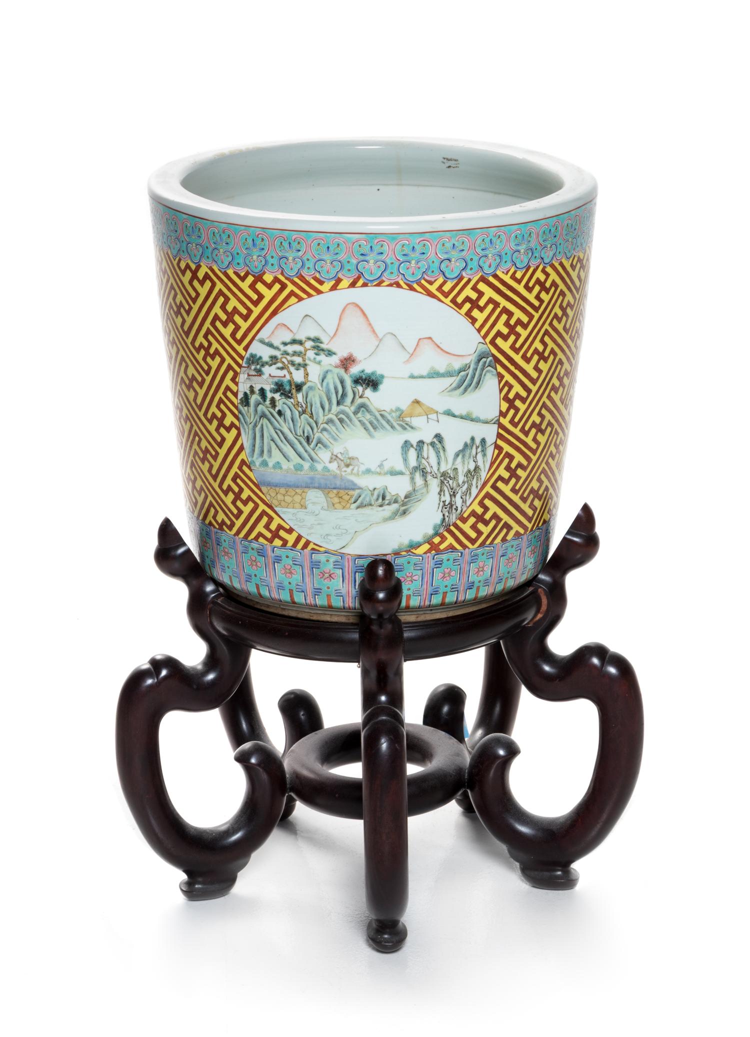 A Chinese Famille Rose Cachepot Height 15 1/4 inches. — 20TH CENTURY