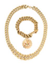 COLLECTION OF YELLOW GOLD JEWELRY