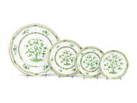 A Haviland Limoges Bonneval Porcelain Dinner Service